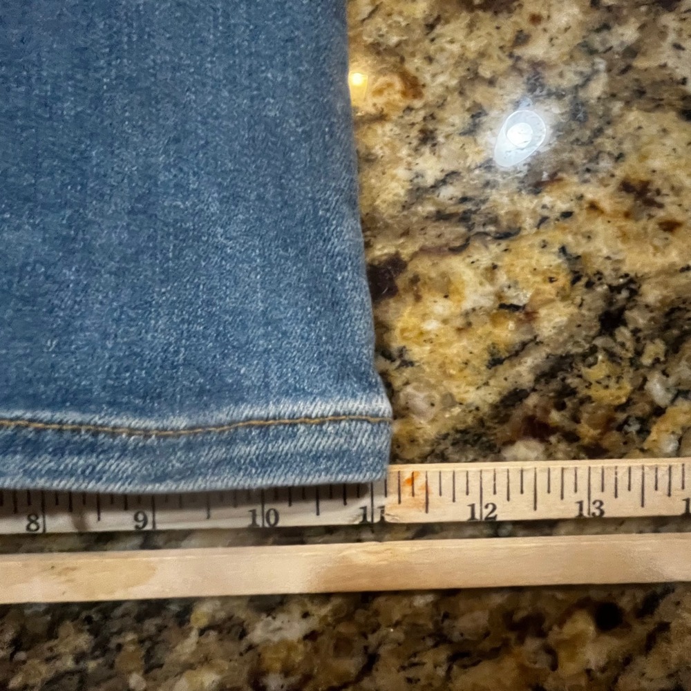 Good American Zara High Rise Classic Bootcut Jeans Blue 28/60 Collection 2022 - Picture 10 of 10